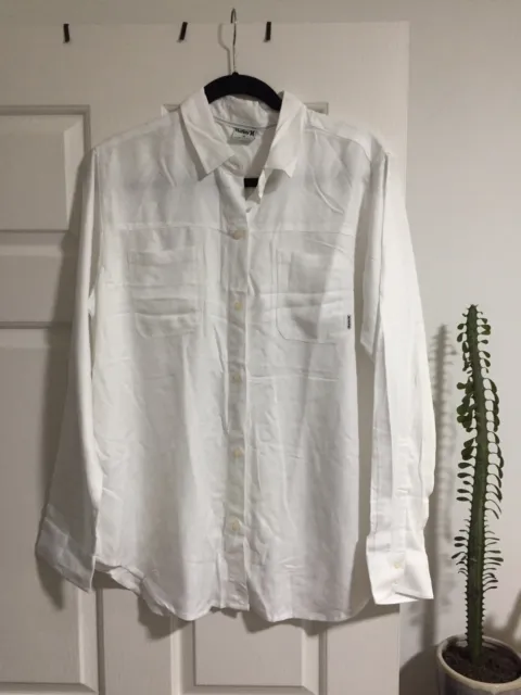 Hurley White Button Up Long Sleeve Blouse Shirt Top - Size M NWOT 🌻