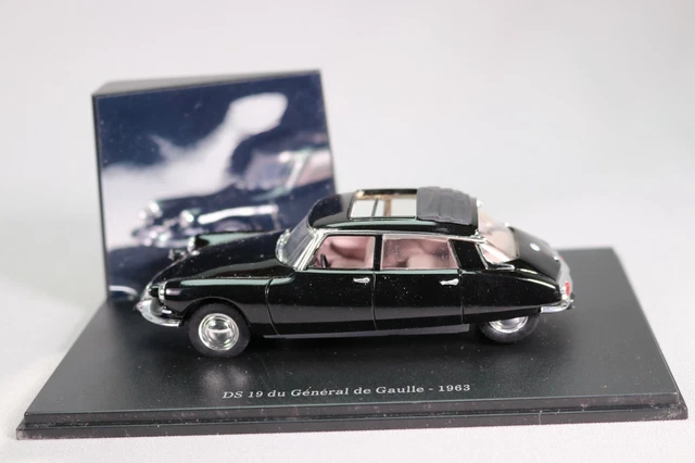 LE5467 UNIVERSAL HOBBIES 1/43 Voiture Citroen DS19 Général de Gaulle 1963 noir 2