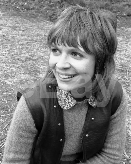 Dr Who Terror of the Autons (TV) Katy Manning 10x8 Photo