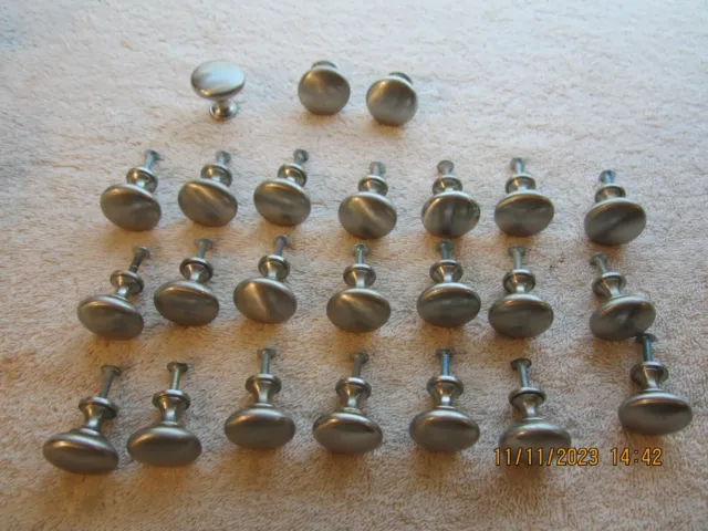 Lot of 24 Silver Toned Brushed Metal Cabinet Drawer Knobs With Screws Home