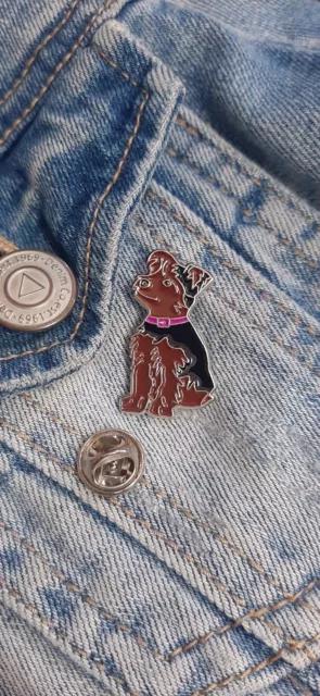 Yorkie Yorkshire Terrier Dog Pet Lapel Pin Badge. Metal & Enamel  ref 100