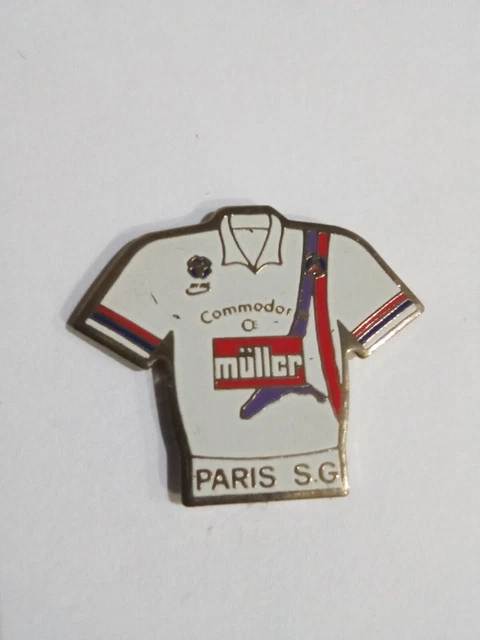 Pin’s PSG – Match Paris Saint-Germain / Cannes Du 19/01/92 – Collector Foot