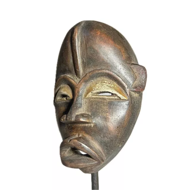 African mask from the Dan Tribe is called a Gunye Ge mask Hand Carved-660