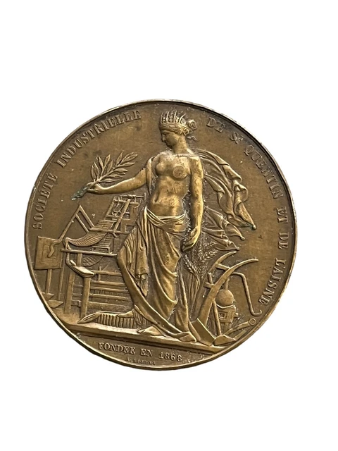 Belle médaille de bronze thème Marine Société Navale Delmas-Vieljeux. Diamètre 90mm, poids 260gr