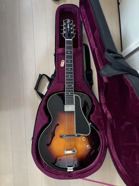 The Loar LH-700 Seymour Duncan Antiquity