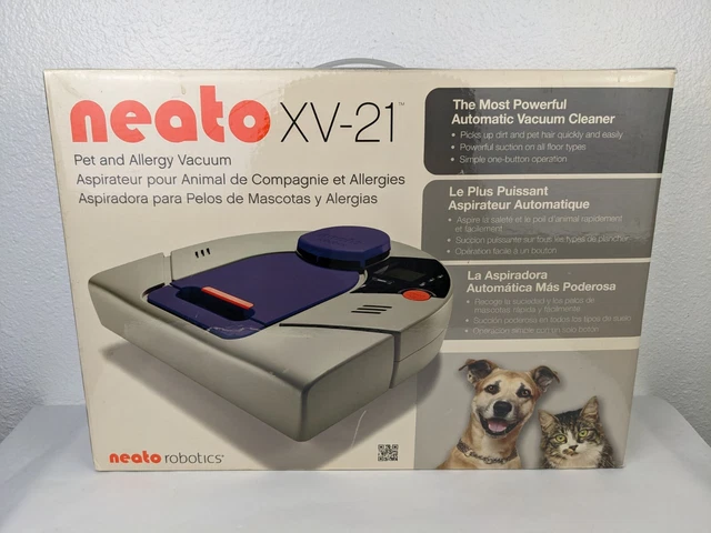 Neato XV-21 (910-0090) Automatic Robotic Pet Vacuum w/ Box *NEEDS NEW BATTERY*