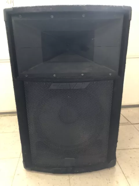2 Peavey SP-2x 15" 2-Way Loudspeakers 1000W One Price Gets Both Used Both Work 2 Peavey SP-2x 15" 2-Way Loudspeakers 1000W One Price Gets Both Used Both Work