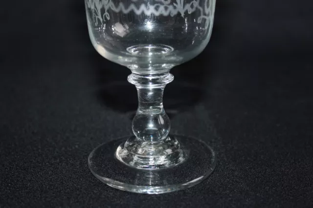 Ancien verre à pied gravé Eliard Félix 1876, forme tulipe, Napoléon III, h. 14.5 3