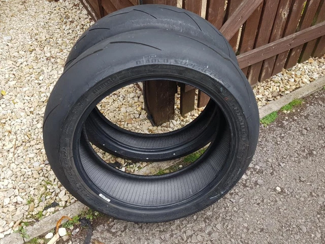 Neumático Pirelli 120/70 ZR17 58W Delantero C | Diablo Supercorsa SP V3 · Verano