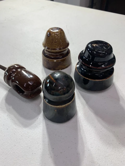 VTG Brown Porcelain Insulators (1 Thomas) (357)