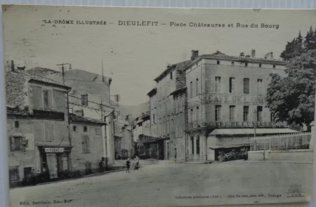 Dieulefit 26 CPA Place Chateauras And Rue Du Bourg