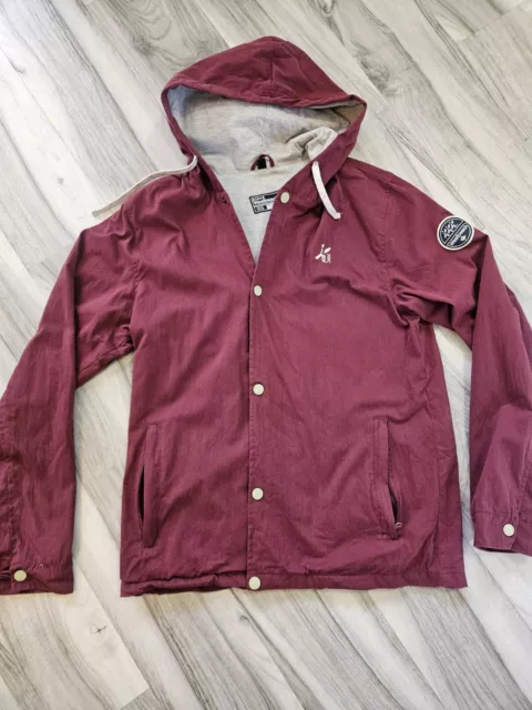 Men's 2010 Westbeach Canada, long hooded Jacket. Size Large, Maroon.