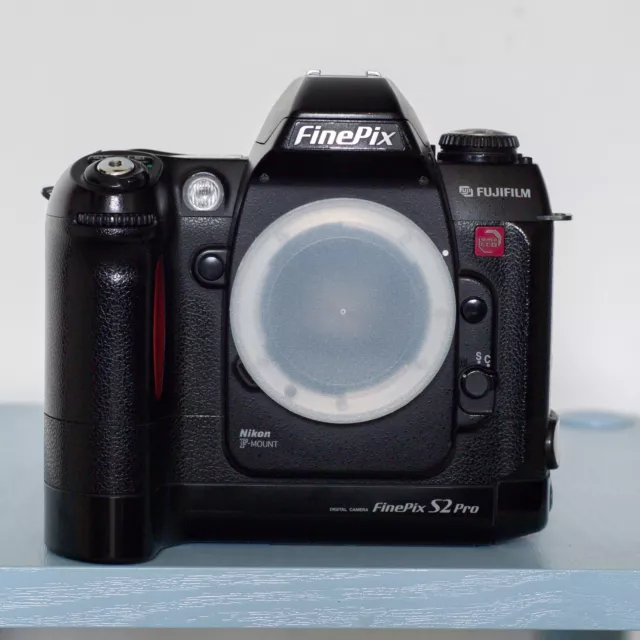 Fujifilm S2 Pro Nikon F Mount DSLR Camera - Complete With Box 2