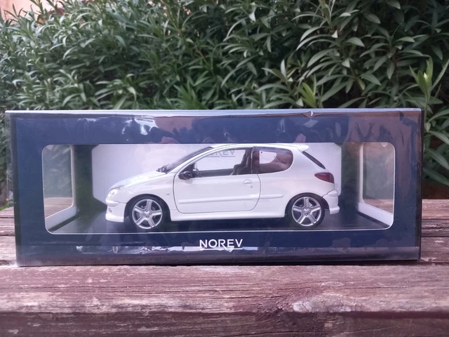Peugeot 206 WRC Edition 2003 1/18 ,Norev , 20cm ,série limité