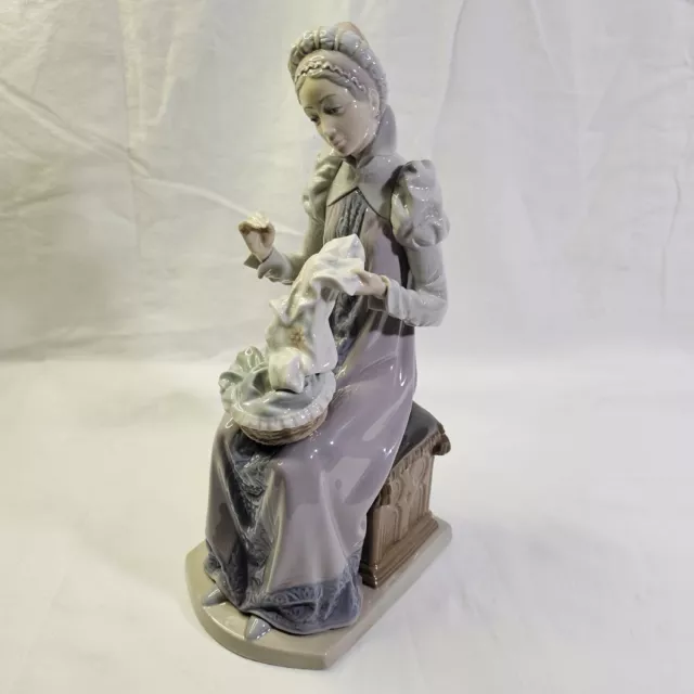 Lladro Spain Discontinued Lady Sewing a Trousseau 5126 Figurine 11 1/2" Tall