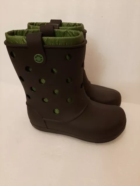 Crocs women's  CrocBand Airy  boot Size W 4 Green/Black 2