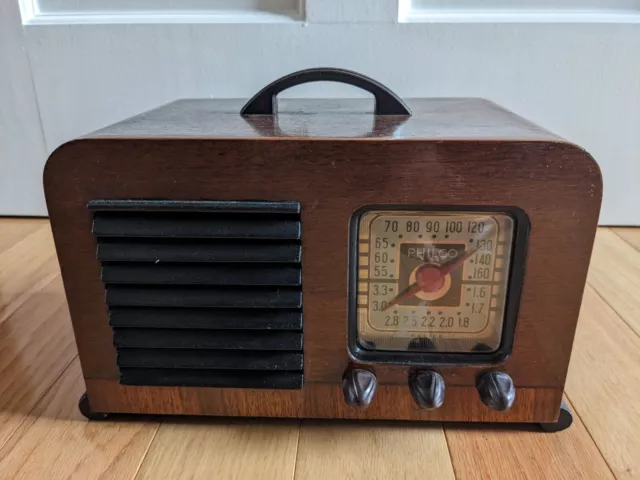 Vintage PHILCO 40-120 TABLETOP  RADIO - RESTORED - WORKING - GREAT CONDITION !!!