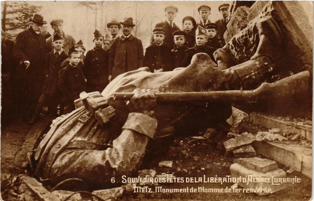 CPA AK Souvenir des Tetes de la Liberation d'Alsace-Lorraire (255346)