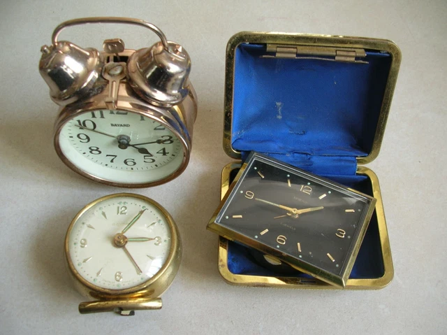 Lot De Pièces Anciennes Pour Pendules/réveils - Ancres, Engrenages En Acier/bronze, Occasion