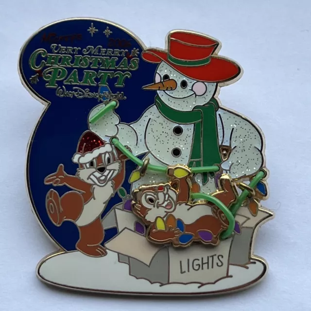 Disney World 2006 Mickey’s Very Merry Christmas Party Chip and Dale LE 2000 Pin