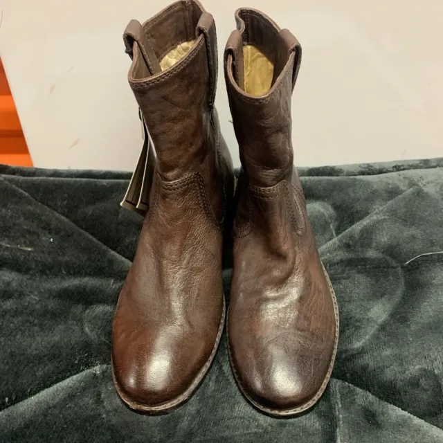 Frye Anna Shortie Brown Leather Pull On Boots Women Size 6 Distressed Shoes