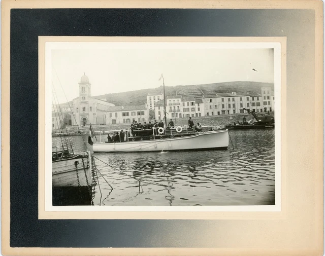 Photo - Sanchez Port-Vendres - The Church Sailing Dock Boat Navigation