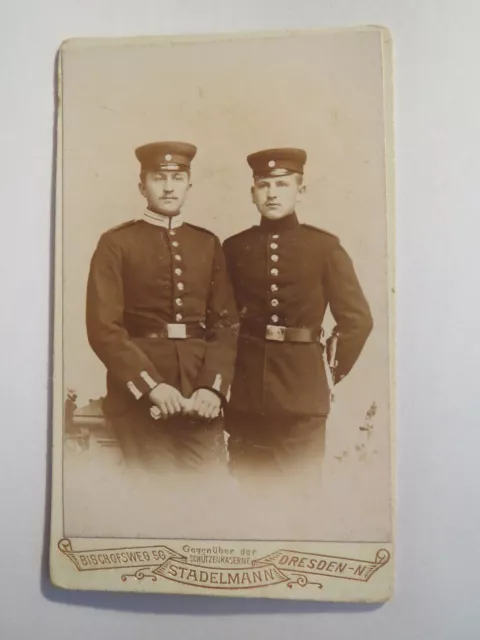 Dresden - 2 stehende Soldaten in Uniform - Portrait / CDV