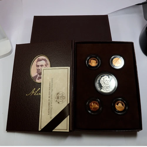 2009 US MINT | Lincoln Coin and Chronicles Set w/ OGP #42599L