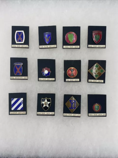 Military Patches, Pins, Insignia Or Other Medals  Lot 267O