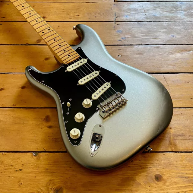 Fender American Professional II Stratocaster Left-Handed Maple Fretboard 2021 3