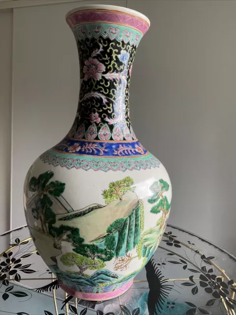 Old Chinese vase Old 19th century Chinese porcelain vase, H42cm, Good condition