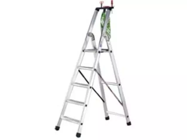 Scala in alluminio quadra en131 - 5 gradini cm.50x11,5x172h (112h pedana) kg.6,8