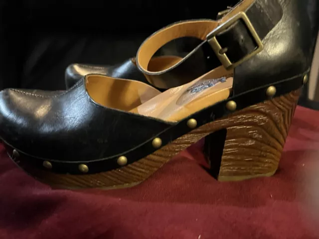 Korks Clog Sandals size 7.5 Pre-owned Black W Brown Heel.