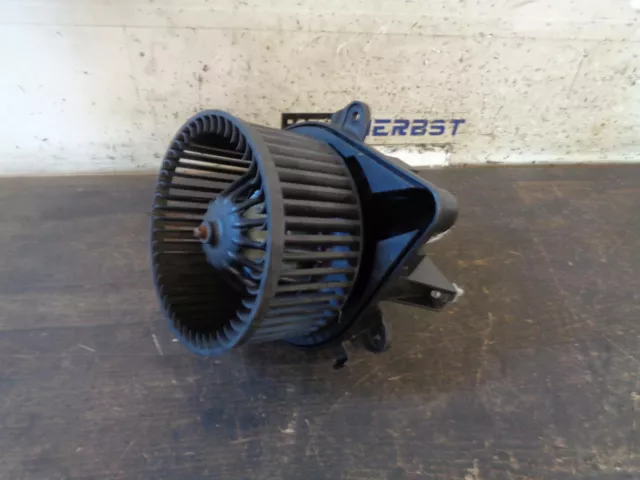 moteur du ventilateur de chauffage Lancia Ypsilon I 843 B837 1.2 51kW 169A4000 2