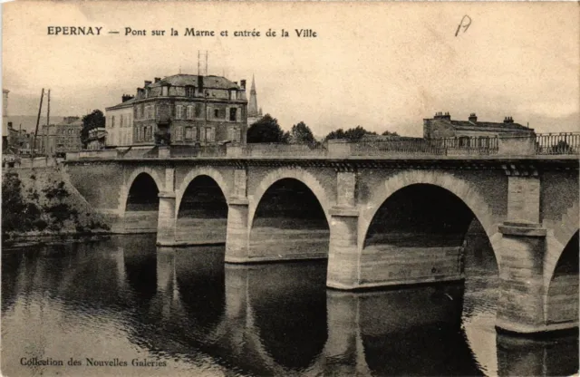 CPA ÉPERNAY Pont sur la MARNE et entrée de la Ville (491103)