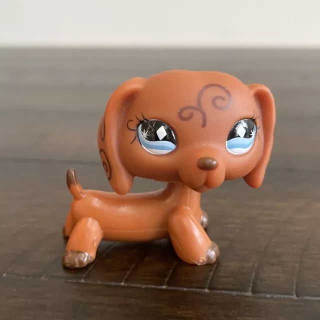 Littlest Pet Shop LPS Dachshund Puppy Dog Swirly Ears Blue Diamond Eyes 640 Rare