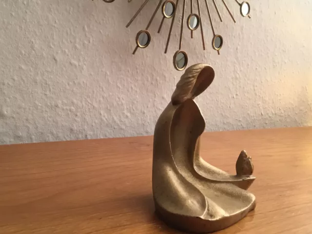 Juno Buderus Kunstguss Eisenguss Vesta Hüterin goldfarben Skulptur abstrakt
