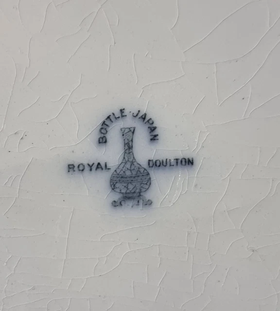 C1910 ROYAL DOULTON Bottle Japan Chinoisiere Imari British Imari