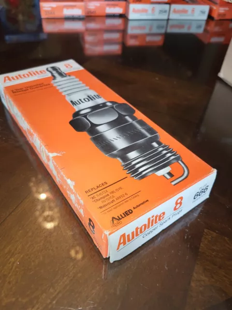 New Vintage Autolite 8 Pack  #666 Spark Plugs-NOS Old Stock