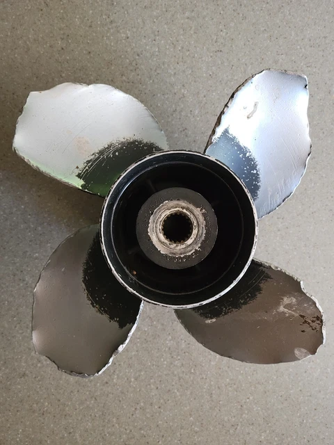 Volvo Penta Used OEM Aluminum 4-Blade RH Propeller, 14.5x17P, 3587520