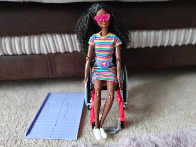 Barbie wheelchair 2025 brunette