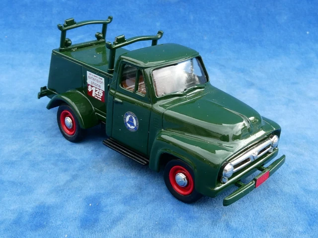 Ford F100 Wrecker 1953 Road Signature 1/18 – Dépanneuse Orange, Occasion Comme Neuve