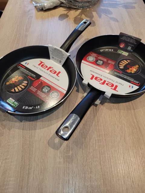 Sonderposten 2x TEFAL "Hard Titanium" Pfanne Herdpfanne Bratpfanne Kochpfanne