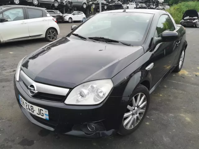 Serrure avant gauche OPEL TIGRA 2 TWINTOP CABRIOLET 1.8i - 16V /R:51108316