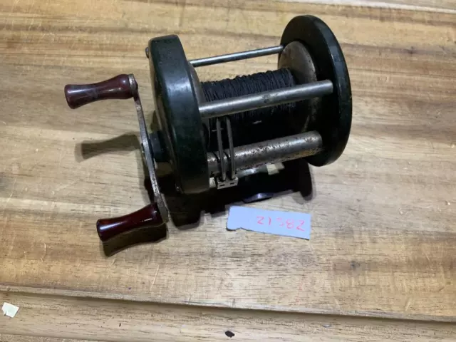 UNKNOWN VINTAGE fishing reel (21582) $7.99 - PicClick