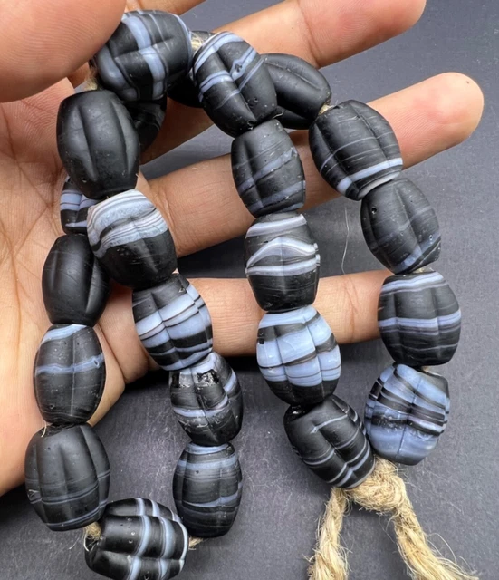 Extremely Amazing Old Ancient Sulaymaniyah Color Glass Antique Beads Strand 2