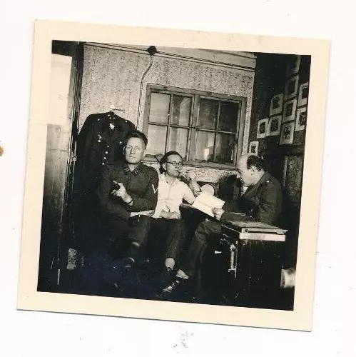 Photo Wk II Armed Forces Soldiers Quartermaster Room Leisure 1943