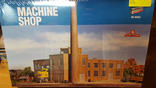 Cornerstone By Walthers Machine Shop Kit - HO Scale Model Building (Grey)