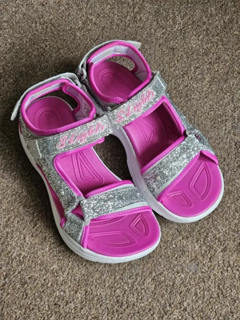 Girls Skechers Glimmer Kicks - Glittery Glam Sandals. Size UK 2