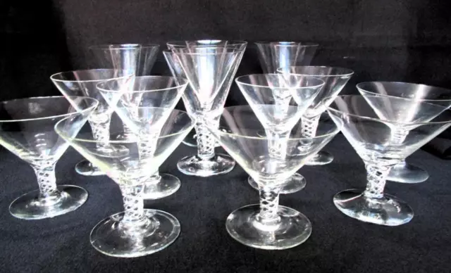 13 BEAUTIFUL VINTAGE  AIR TWIST STEMMED MARTINI & COCKTAIL GLASSES 1940s